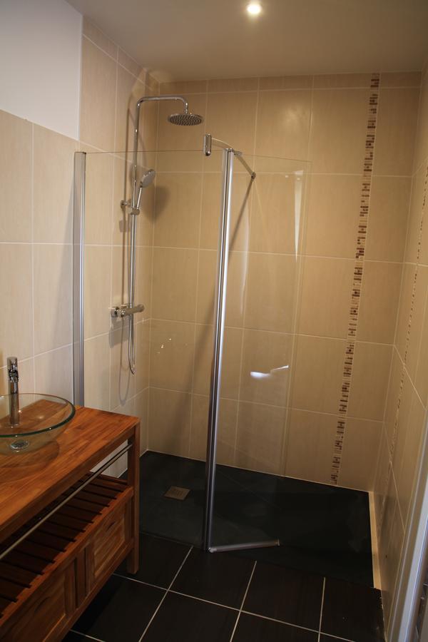 Le Miroir Des Etoiles Bed and Breakfast Pomport Δωμάτιο φωτογραφία