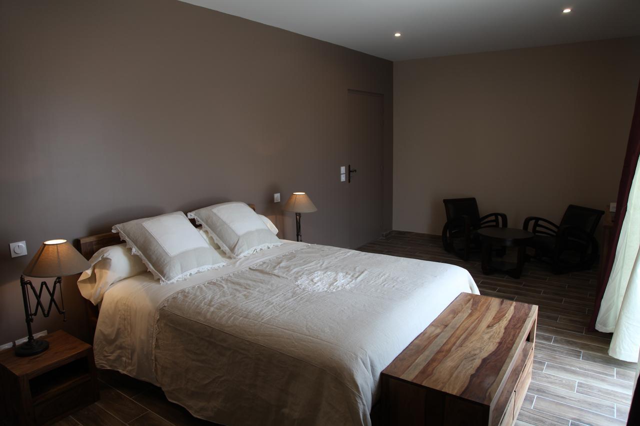Le Miroir Des Etoiles Bed and Breakfast Pomport Δωμάτιο φωτογραφία